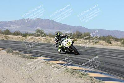 media/Dec-04-2025-Racers Edge (Thu) [[5ebc9f124d]]/2-A Group/1-Session 2 (Turn 7 Inside)/